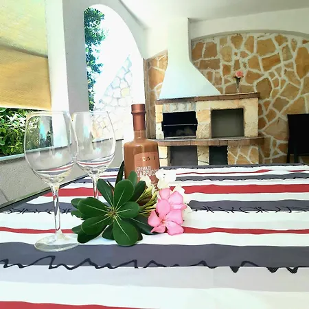 Appartement Mit Jacuzzi Und Sauna