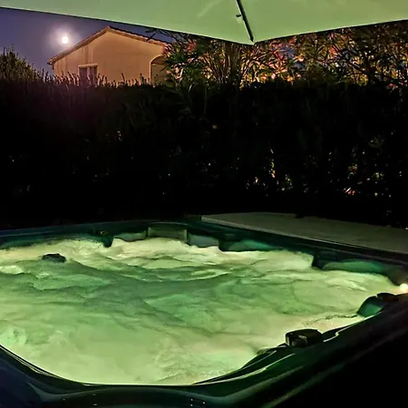 Mit Jacuzzi Und Sauna * Nin