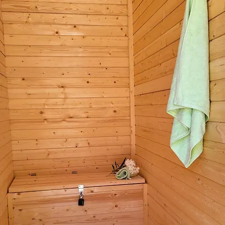 Appartement Mit Jacuzzi Und Sauna